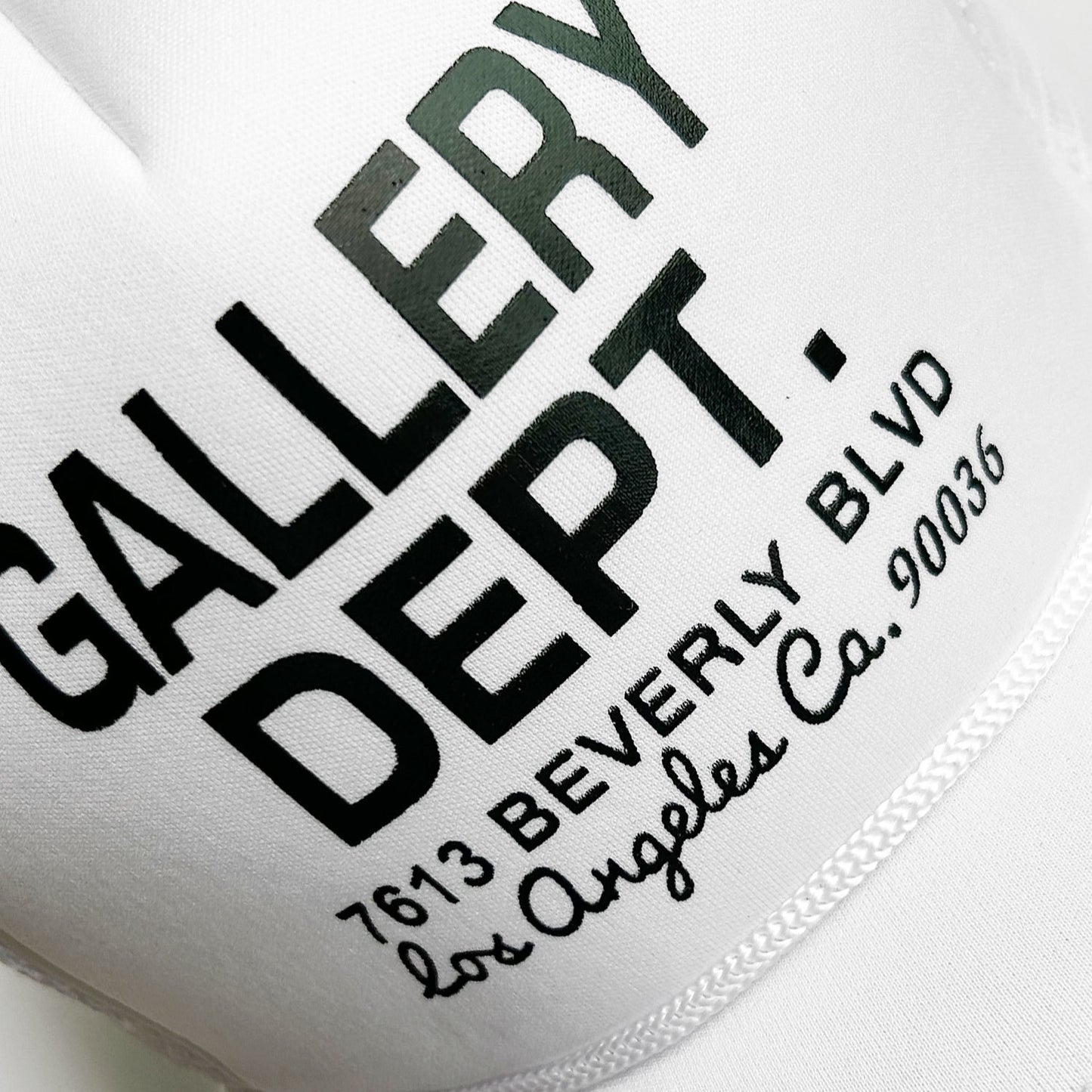 YY GALLERY DEPT   Hats